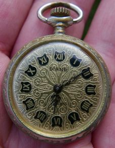 Vintage Diane Womens Gold Tone Pendant Wind Up Mechanical Watch - in working order