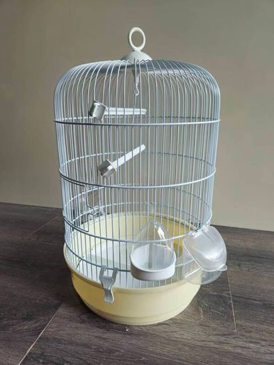 Small parrot cage