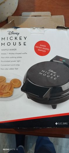 Waffle maker