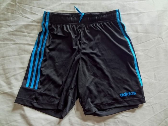 2 pairs of adidas Sports Shorts (Size medium) Like new
