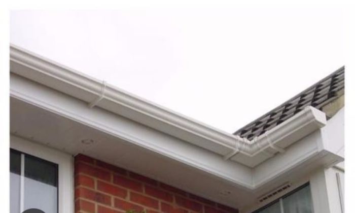 T&m gutter and  garden service