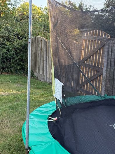 8ft trampoline free
