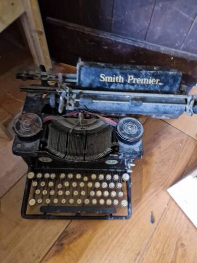 typewriter