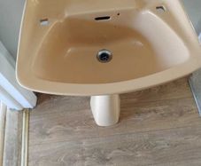 Bathroom fittings