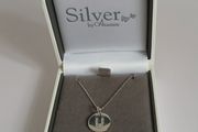 Absolute Jewellery Sterling Silver Necklace &amp; Pendant Initial U Letter U New With Tags &amp; Box CAN POST