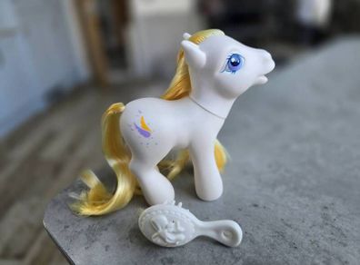 Flutterbutter Flutter Butter Toys R Us USA Exclusive with Brush MLP G3 My Little Pony 2004