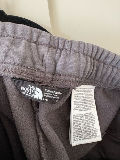 Bundle boys 12-13; North face, Nike tech fleece, under armour, Hoodrich