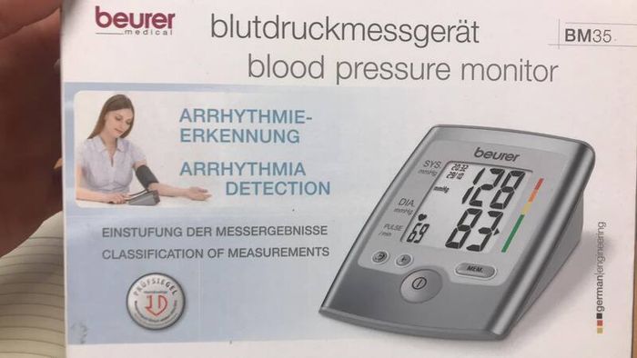 Blood Pressure Monitor with Arm Pad Speaking Type