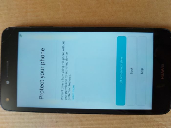 HUAWEI Mobile Phone, Model Cun-L01, 8GB, in very good condition