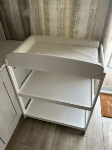 baby changing unit
