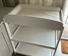 baby changing unit