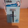 New gillette double sided razor and blades Image 5