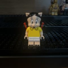 lego petunia pigs