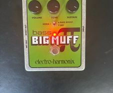 Electro Harmonix Bass Big Muff Pi Fuzz Pedal