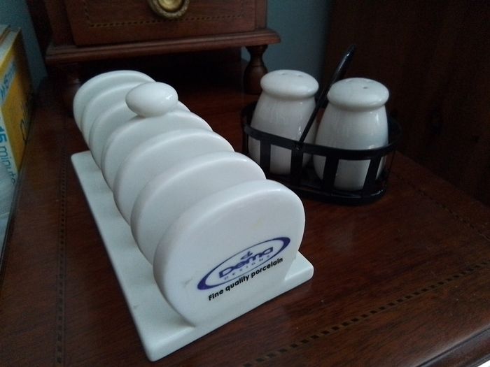 Dema Toast Rack & Salt/Pepper Cruet
