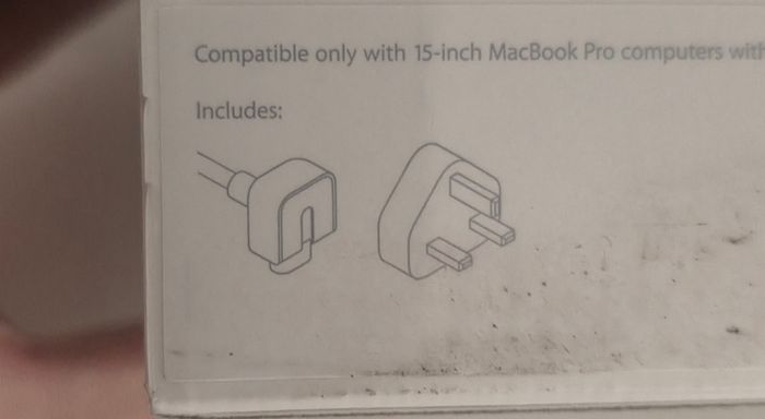 Apple 85W MagSafe 2 Power Adapter (for MacBook Pro with Retina display)