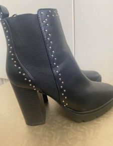 Kurt Geiger high heel Chelsea boot