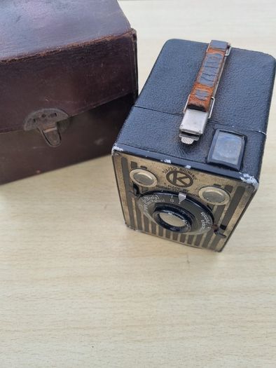 Kodak Brownie Six-20