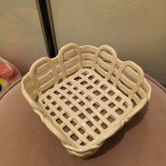 Cream lattice basket food grade or ornamental