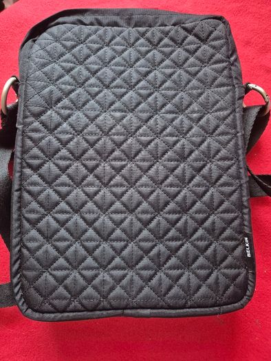 Brand New Black Belkin Padded iPad/Tablet Carry Case