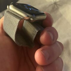 Apple Watch Series 10 GPS + Cellular 42mm Natural Titanium Case with titanium milanese loop