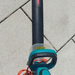 Garden hedge trimmer