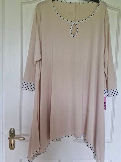 Plus size top.