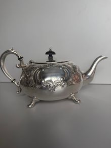 Stunning Vintage Sheffield 3-Piece Silver-Plated Tea Set with Large Engraved Gallery Tray - Polished & Ready