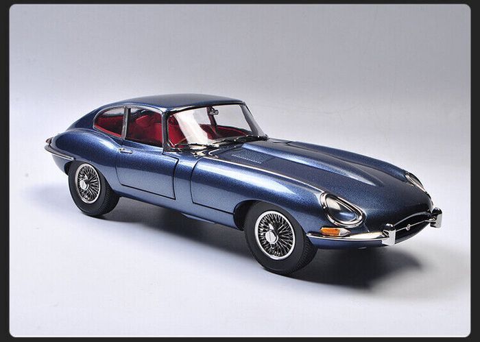 Jaguar E-Type Coupe 1961 Kyosho New In Box 1/18