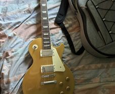 Epiphone Les Paul Gold top (With Case)
