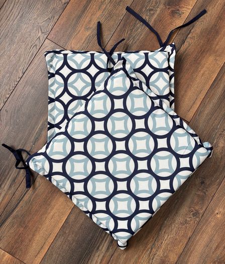 2 Pillow Chair Pad