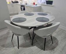 Extending Round Dining Table