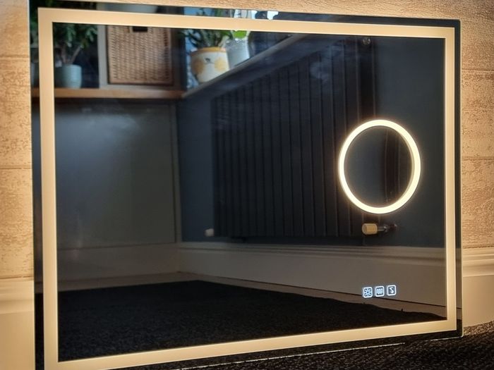 LED Bathroom Mirror Makeup Cosmetic Bright Light Bluetooth Music Fog Free