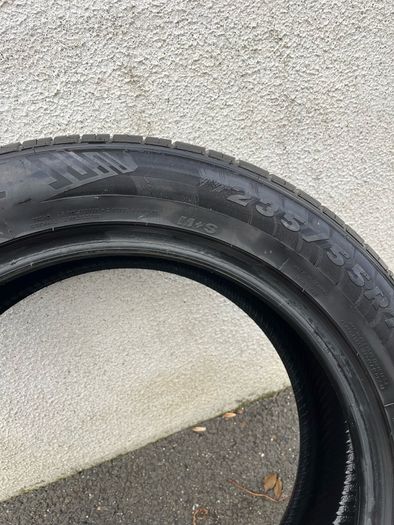 4x 235/55 R19 Tyres 105 XL  Matching Pair, 2 Singles  Great Tread