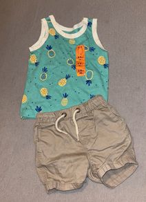 Baby tshirt and shorts 3-6