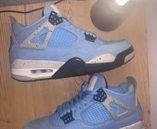 Jordan 4s
