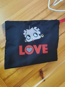 Pretty Betty Boop Pouch
