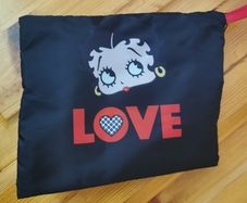 Pretty Betty Boop Pouch