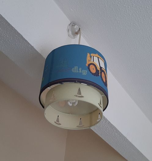 Set of 3 Canvas Wall Art & Ceiling light
