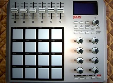 Akai Mpd24