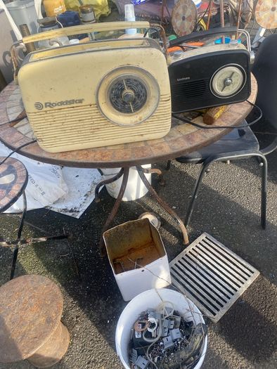 Radio x2 in perfect working order