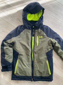 Under Armour winter jacket like new size JM