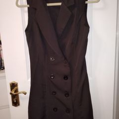 sleeveless blazer dress