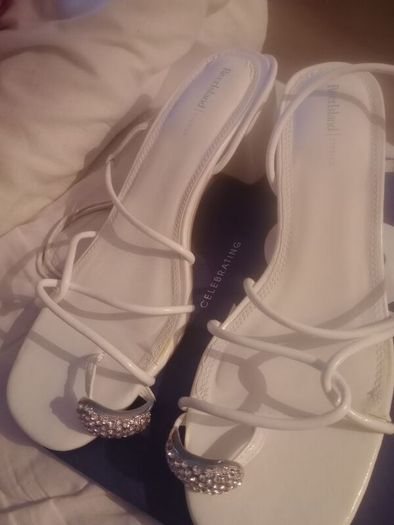 ladies sandals
