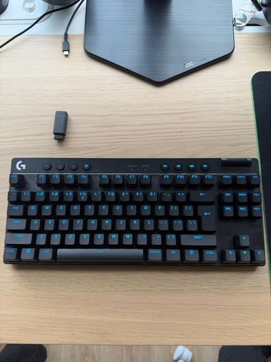 Logitech G Pro X TKL Gaming Keyboard - Black, US Layout - Mint, Boxed with Travel Case