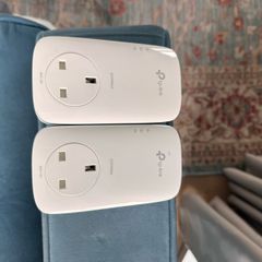 TP-Link AV2000 Gigabit Passthrough Powerline Adapter Kit (TL-PA8030P)