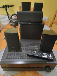 Yamaha YHT1840 5.1 surround system - receiver + speakers + subwoofer