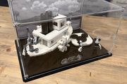 Lego Steamboat Willie 21317 with Wicked Brick Display Case