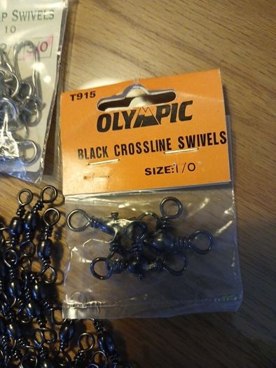 fishing accessories- barrel and snap swivel selection- various