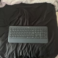 Logictech K650 keyboard wireless (No dongle)